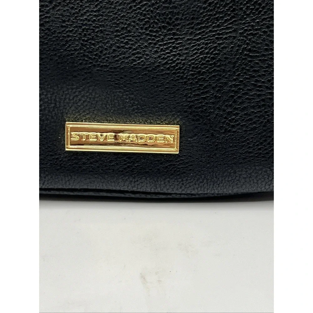 Steve Madden Black Faux Leather Wristlet Pouch Purse Handbag‎ Used